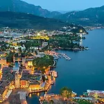 Cosy Apartment In The Heart Of Riva