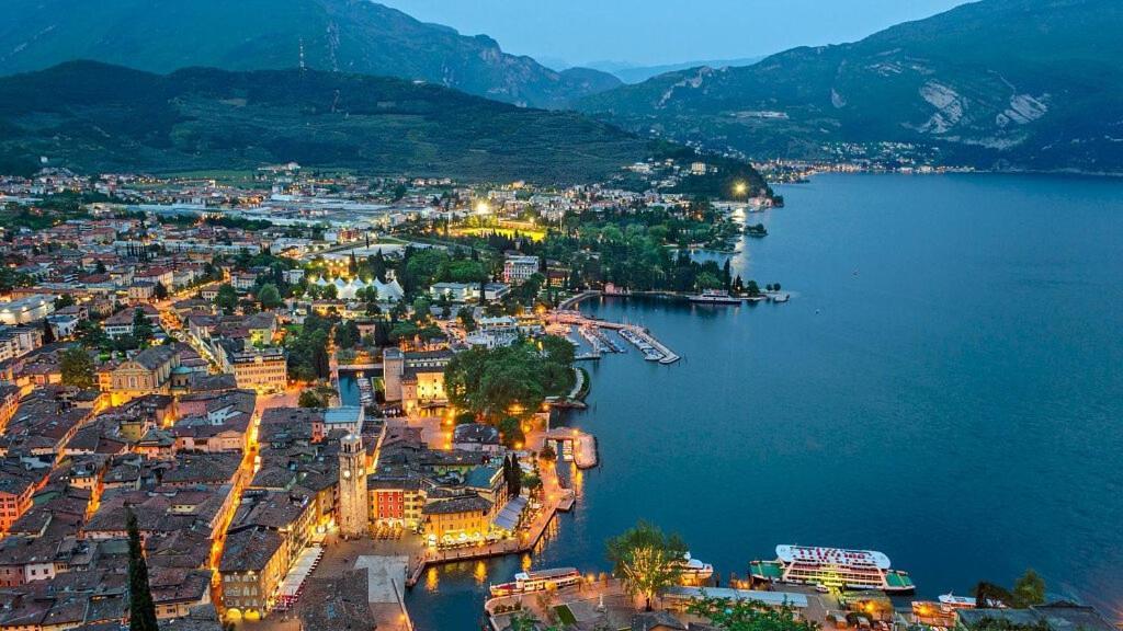 Cosy In The Heart Of Apartment Riva del Garda